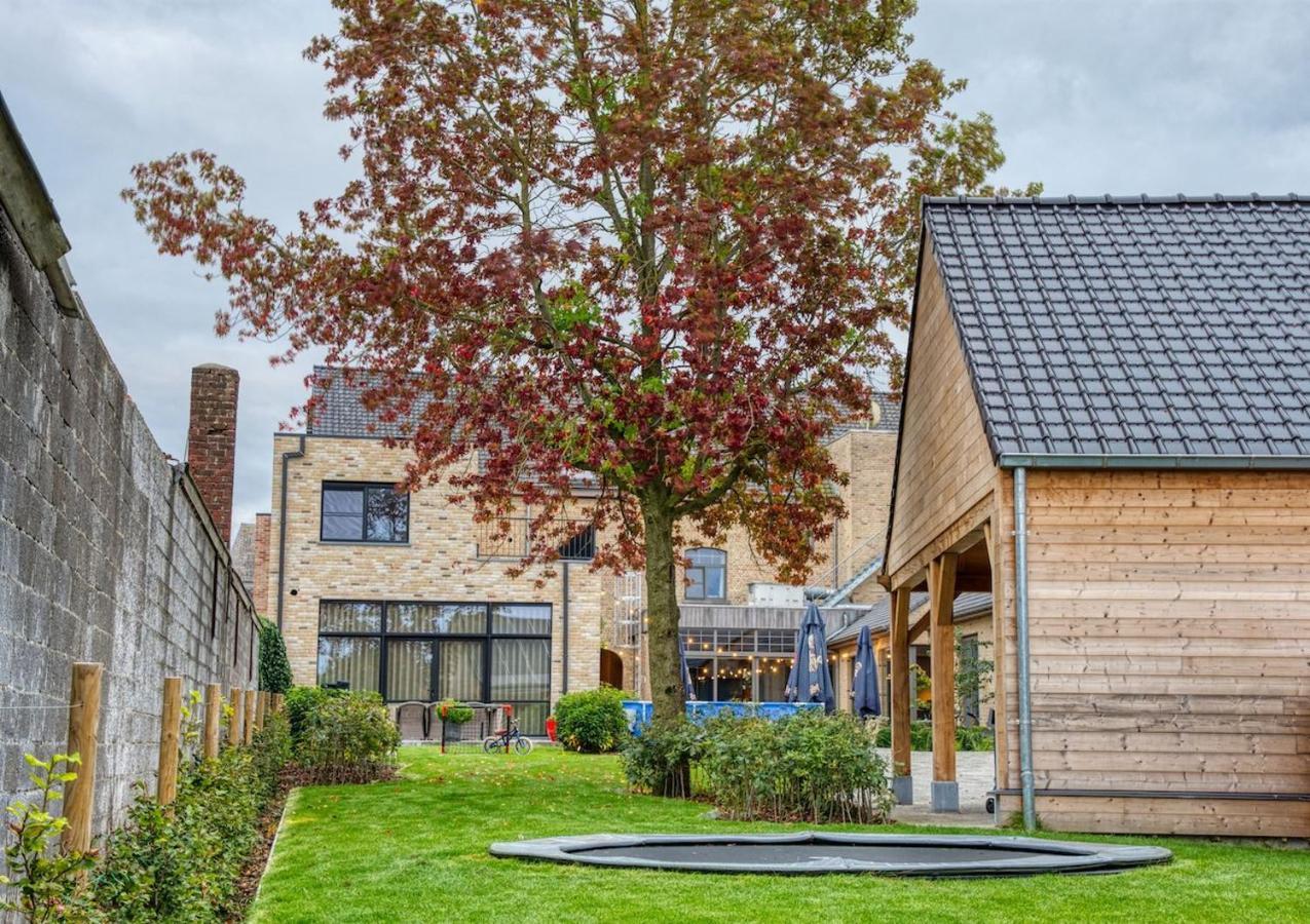 Oud Gemeentehuis Poelkapelle Exterior foto